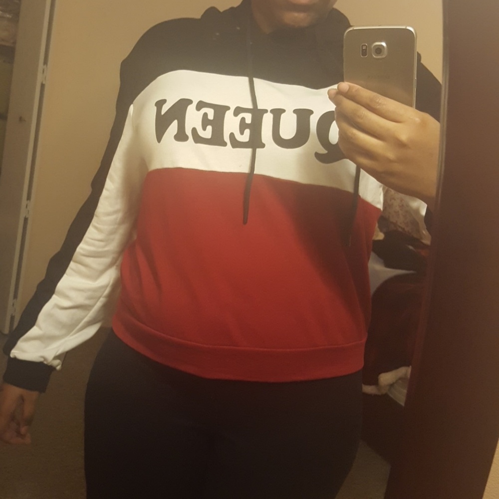 A hoodie that reads Queen (never wore)